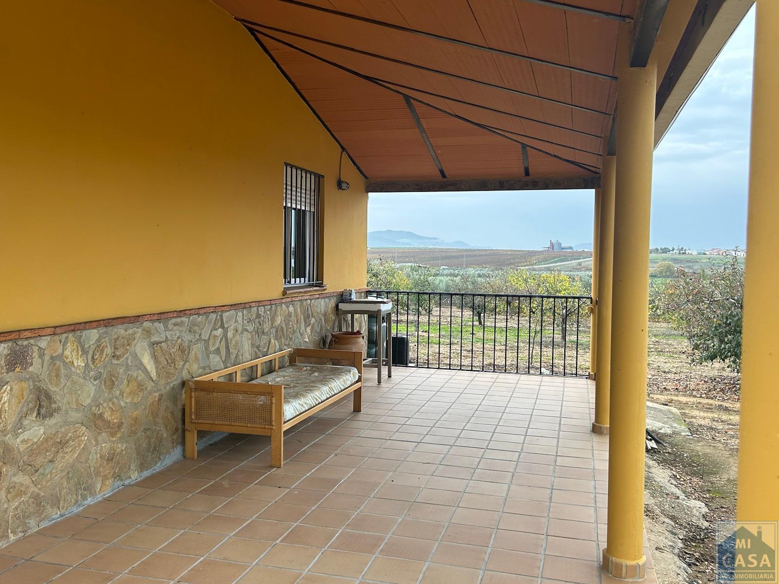 Venta de casa en Villagonzalo