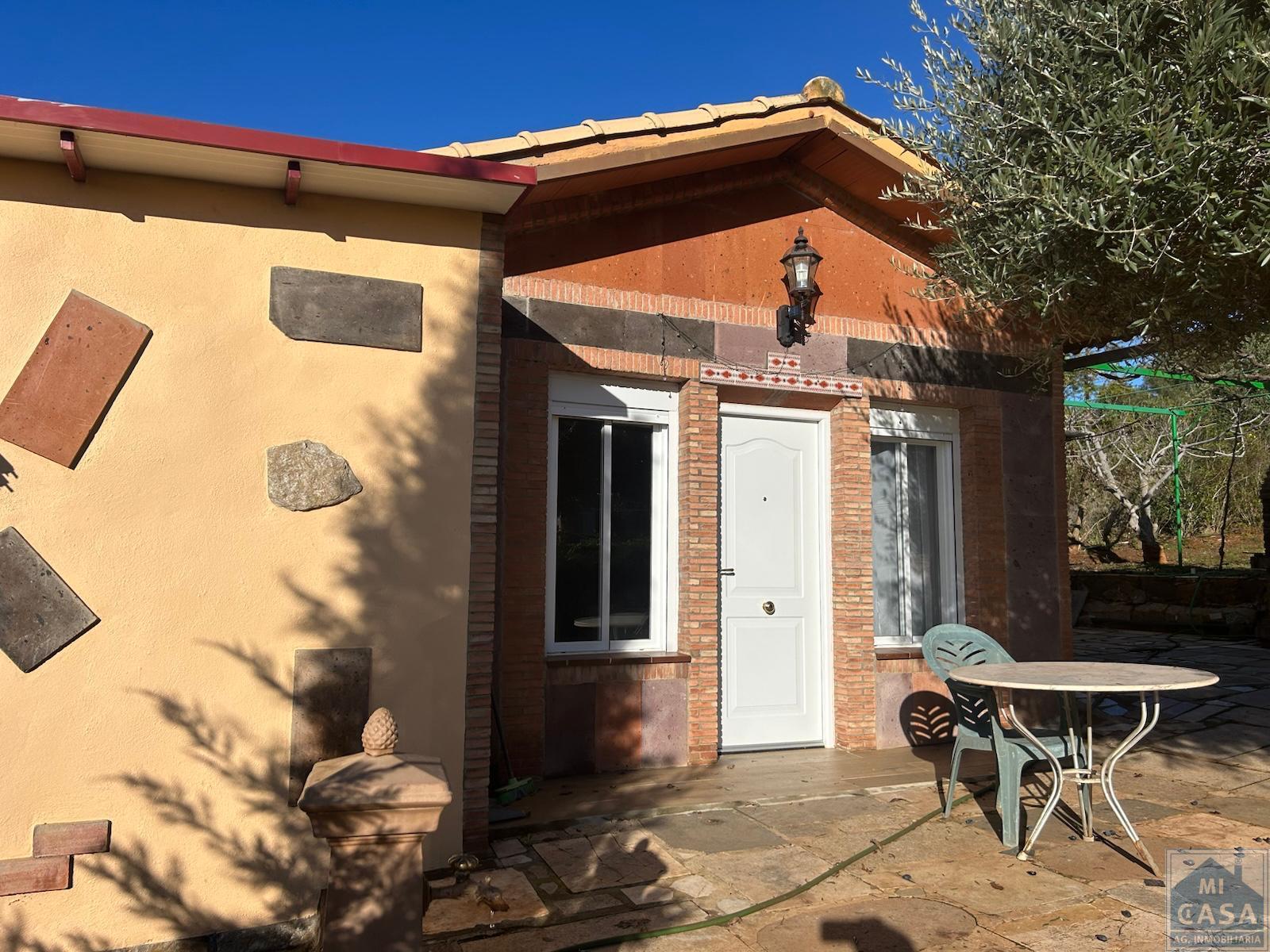 For sale of house in Alange