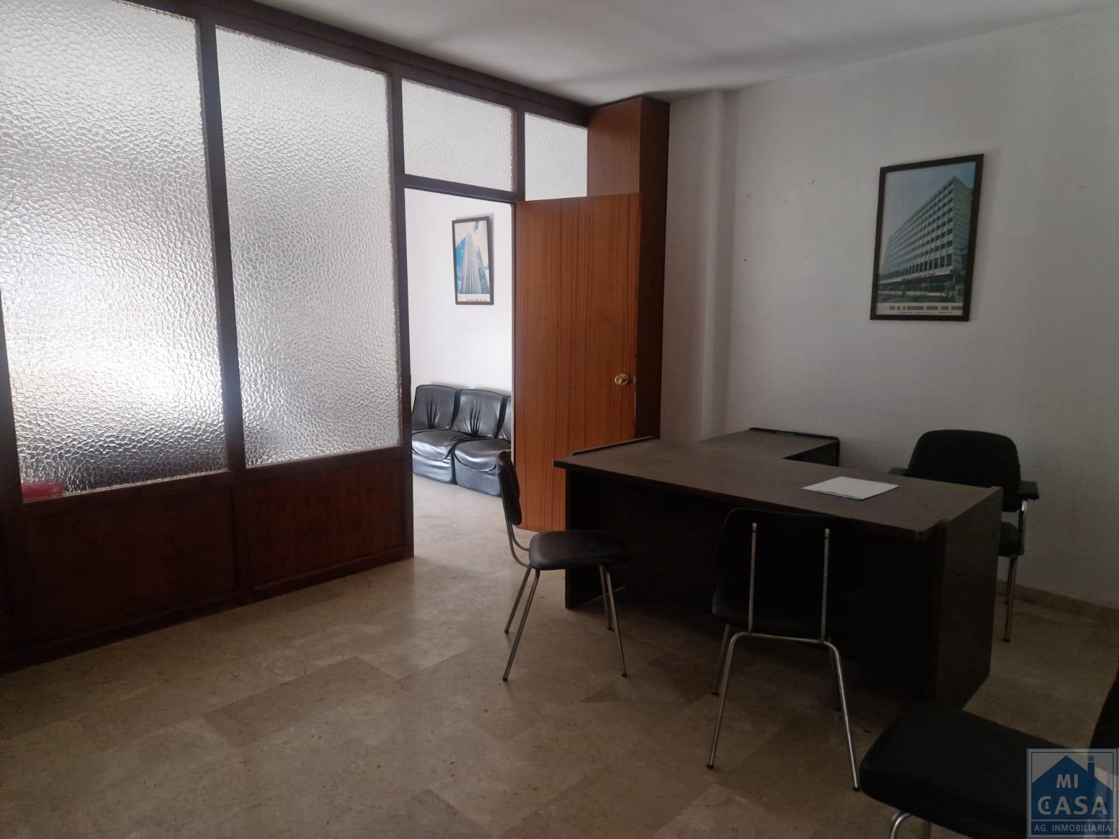 For sale of office in Mérida