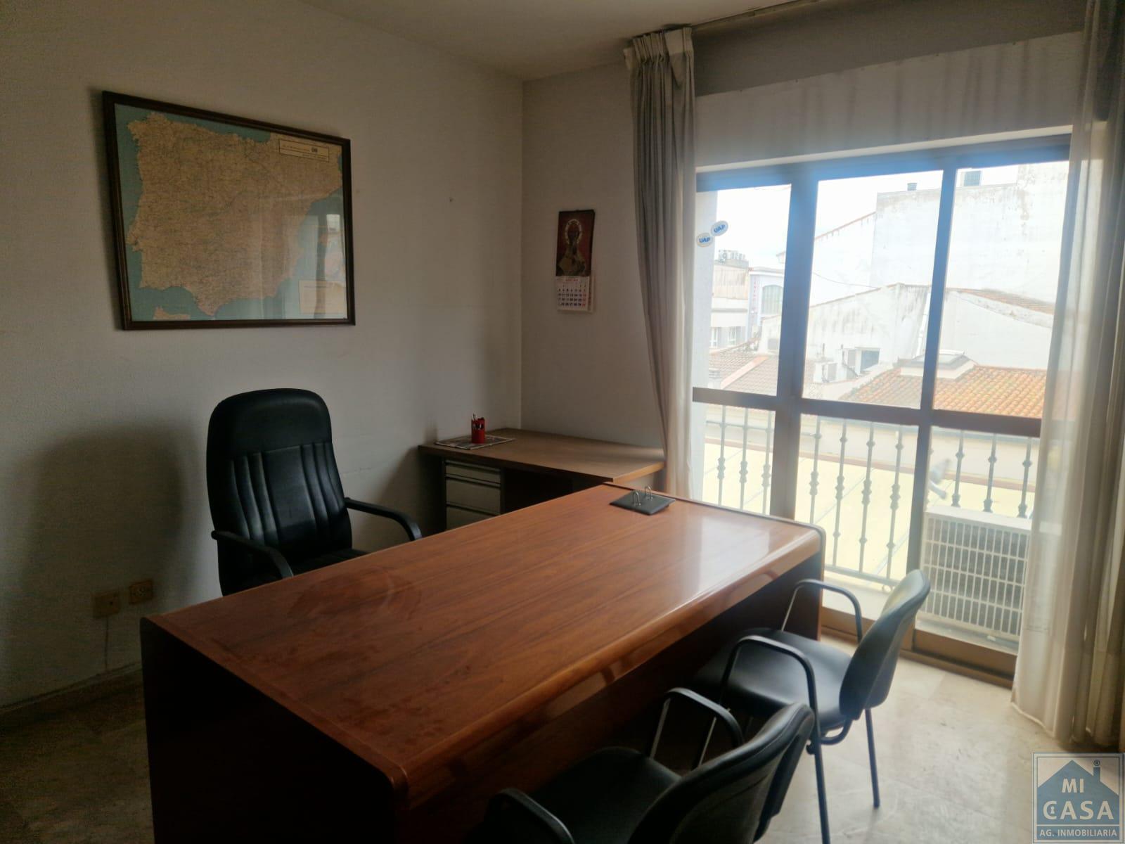 For sale of office in Mérida