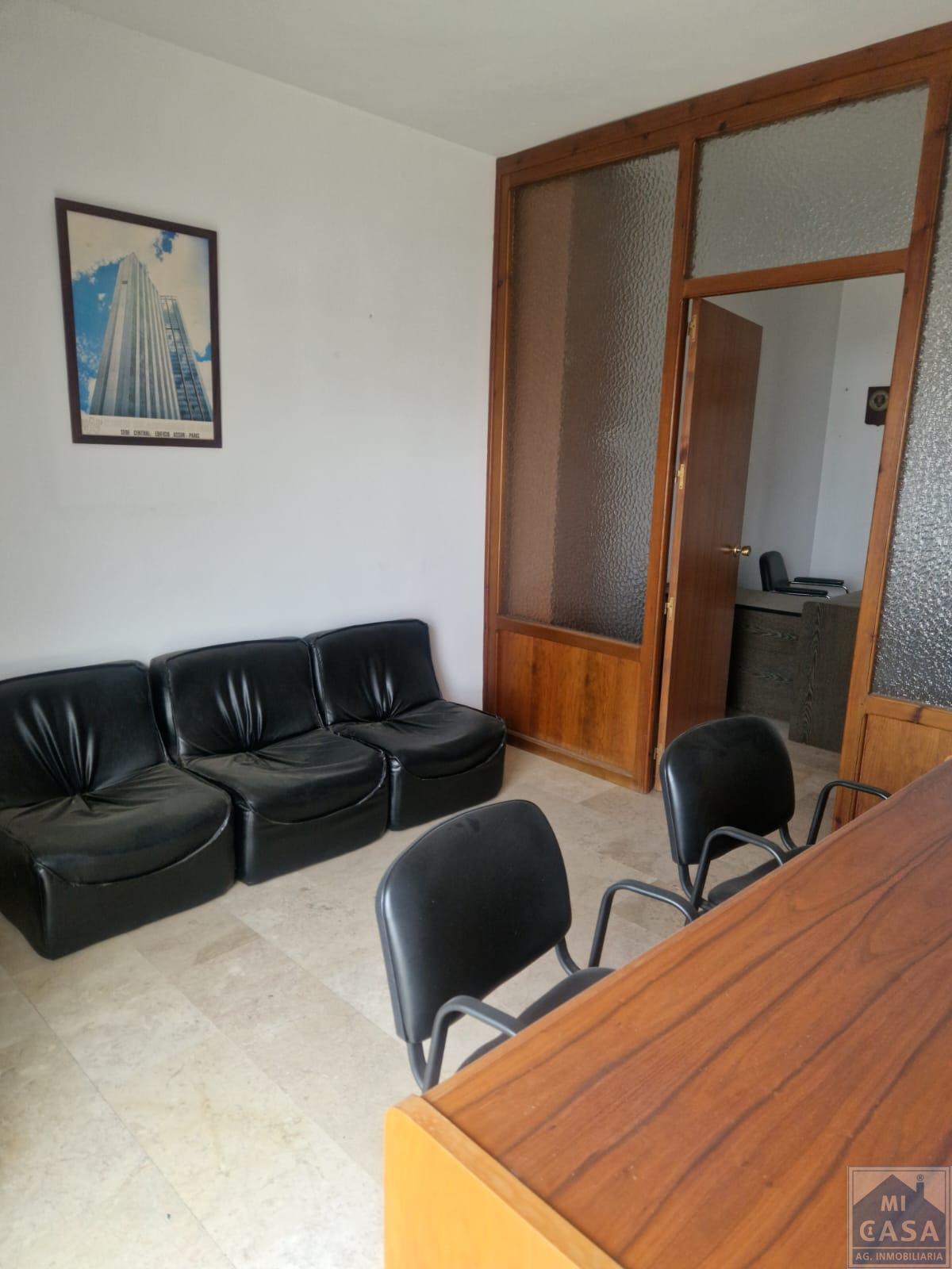 For sale of office in Mérida