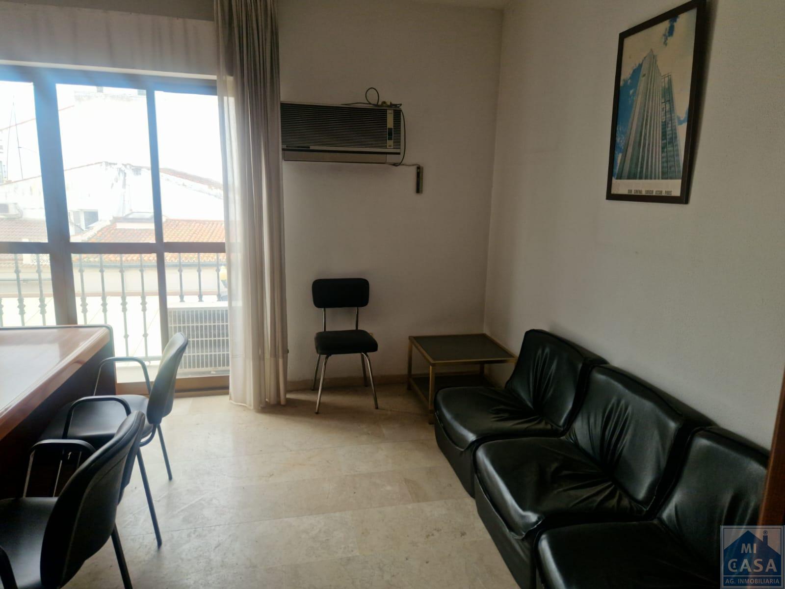 For sale of office in Mérida