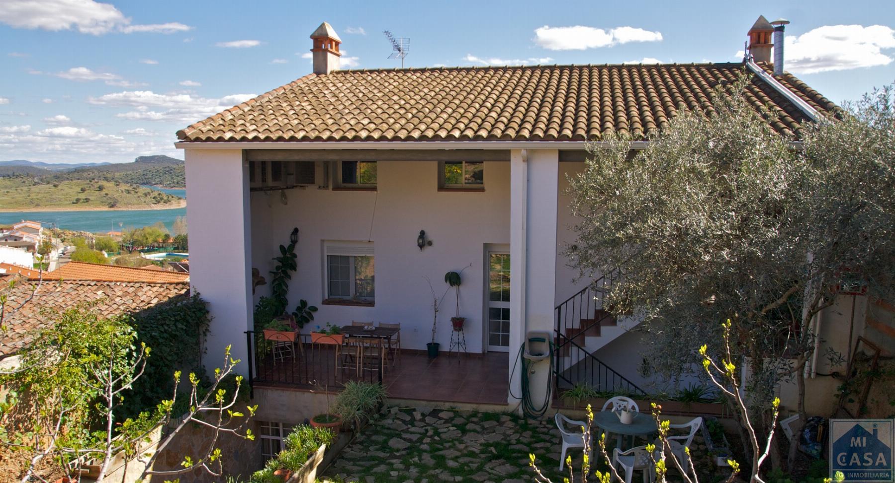 For rent of house in Alange