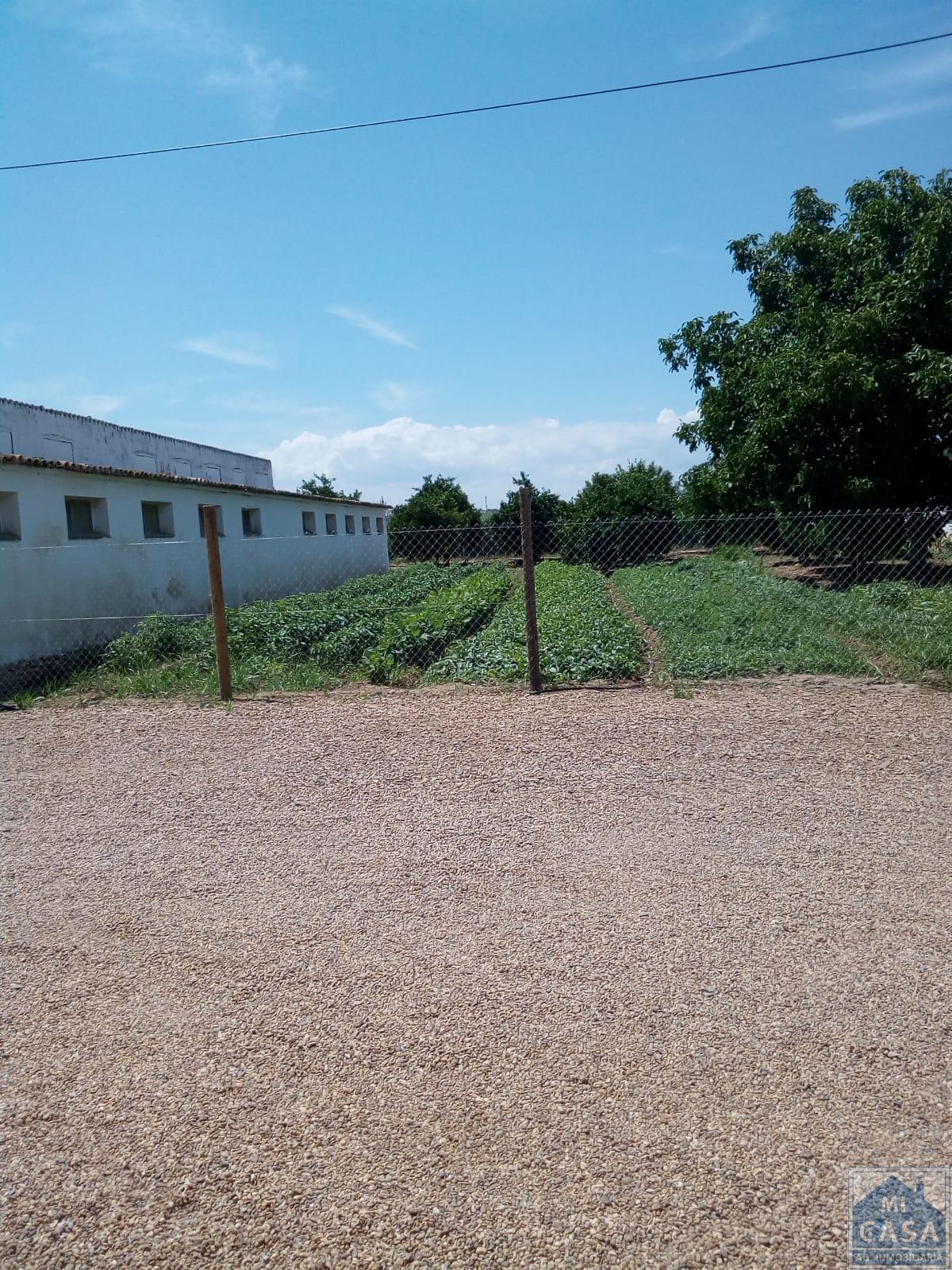 For sale of rural property in Guadajira