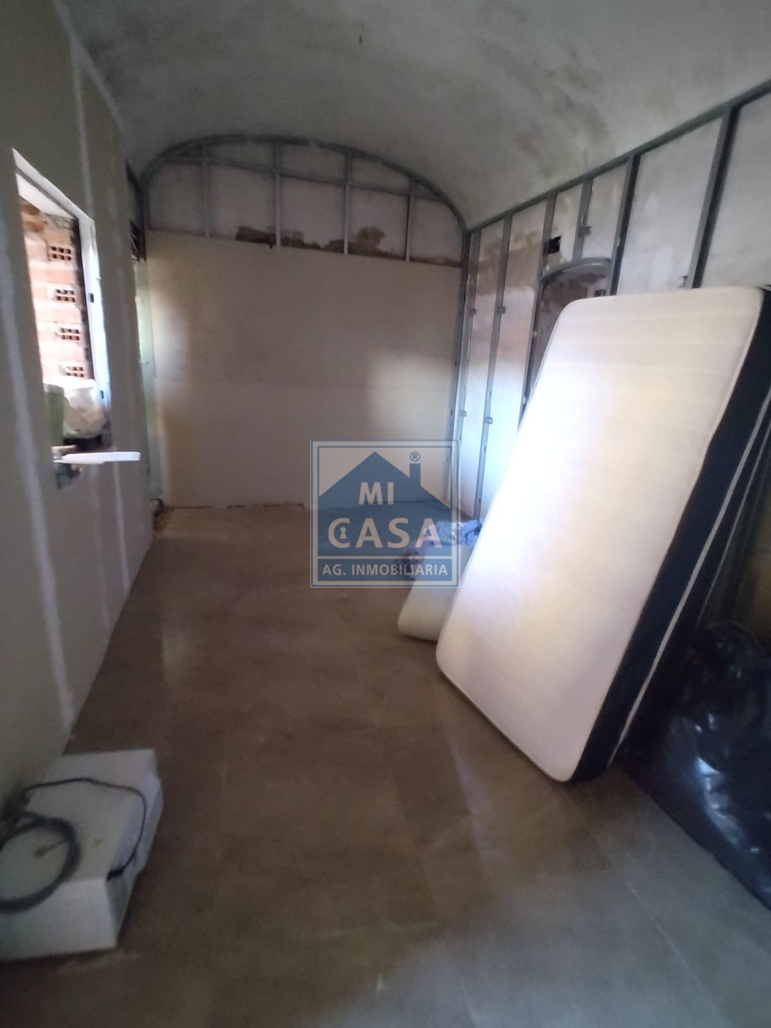 For sale of house in Arroyo de San Serván