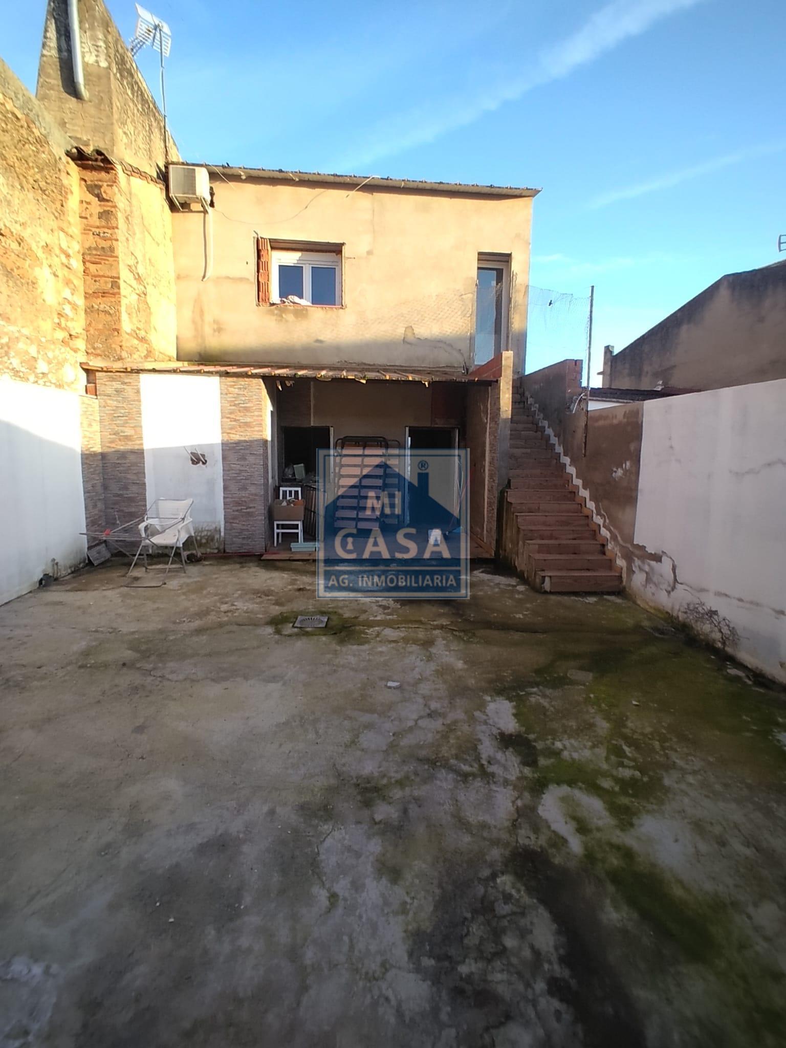 For sale of house in Arroyo de San Serván