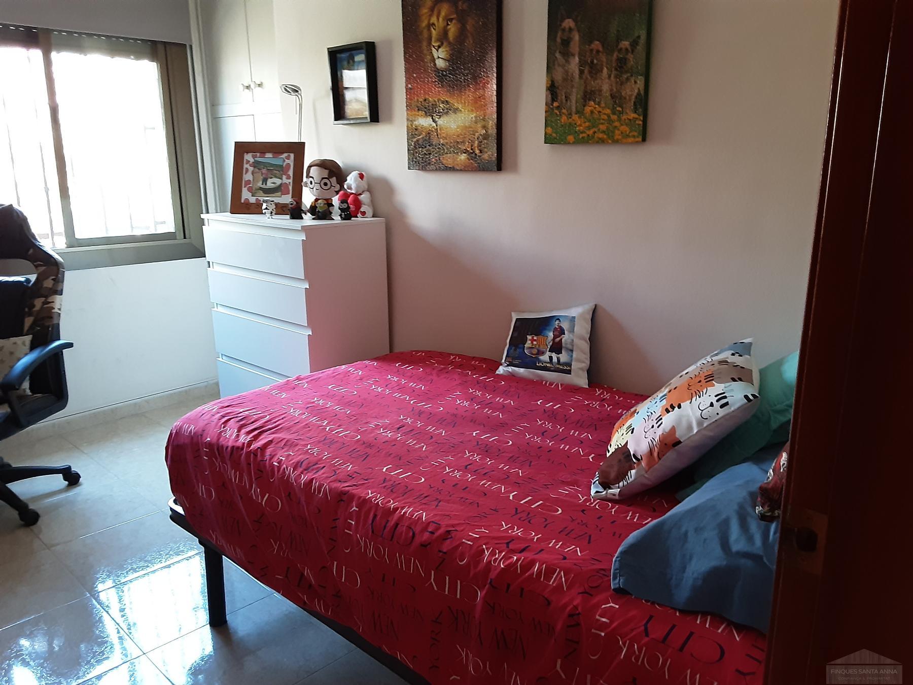 For sale of house in Mataró