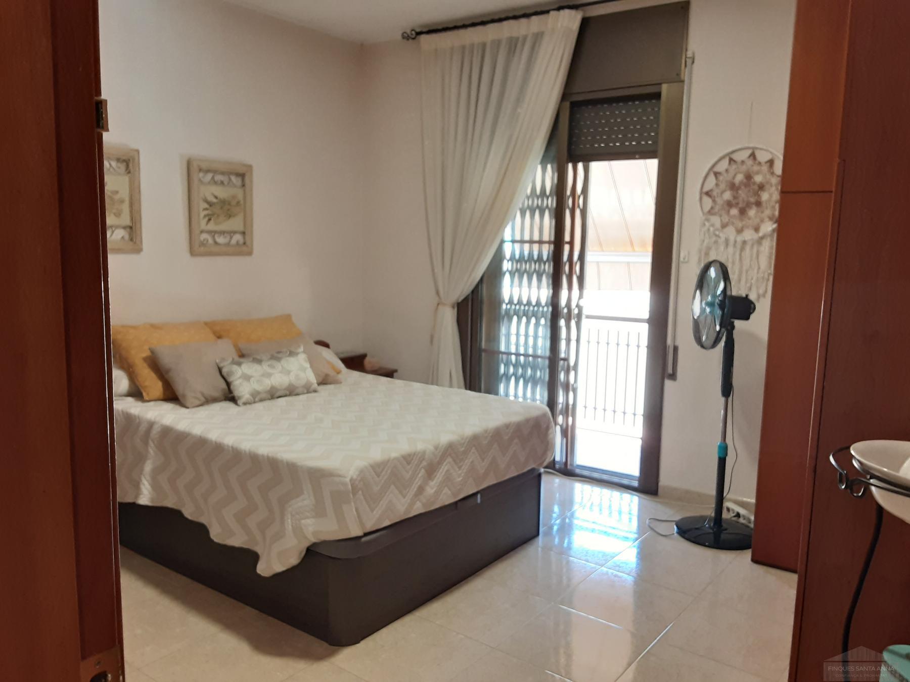 For sale of house in Mataró