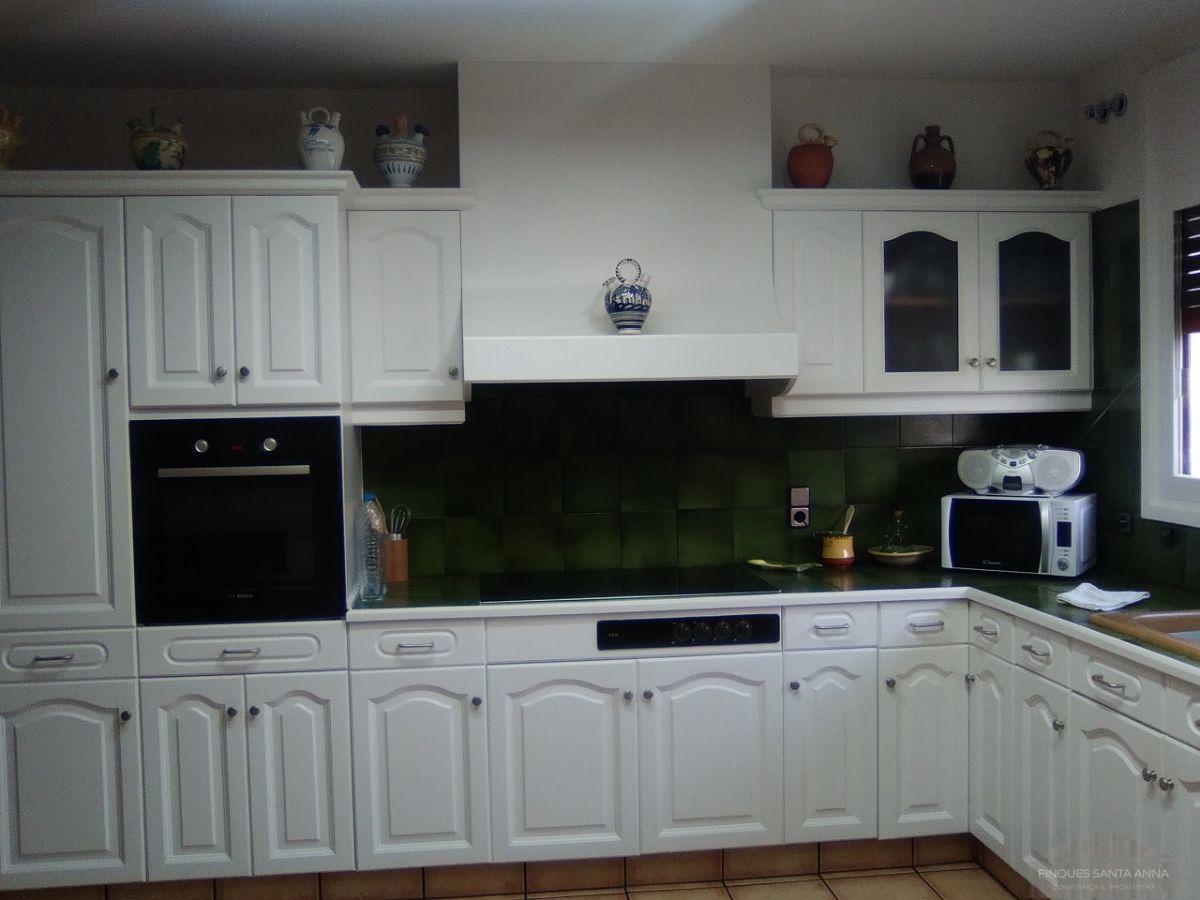 For sale of chalet in Mataró