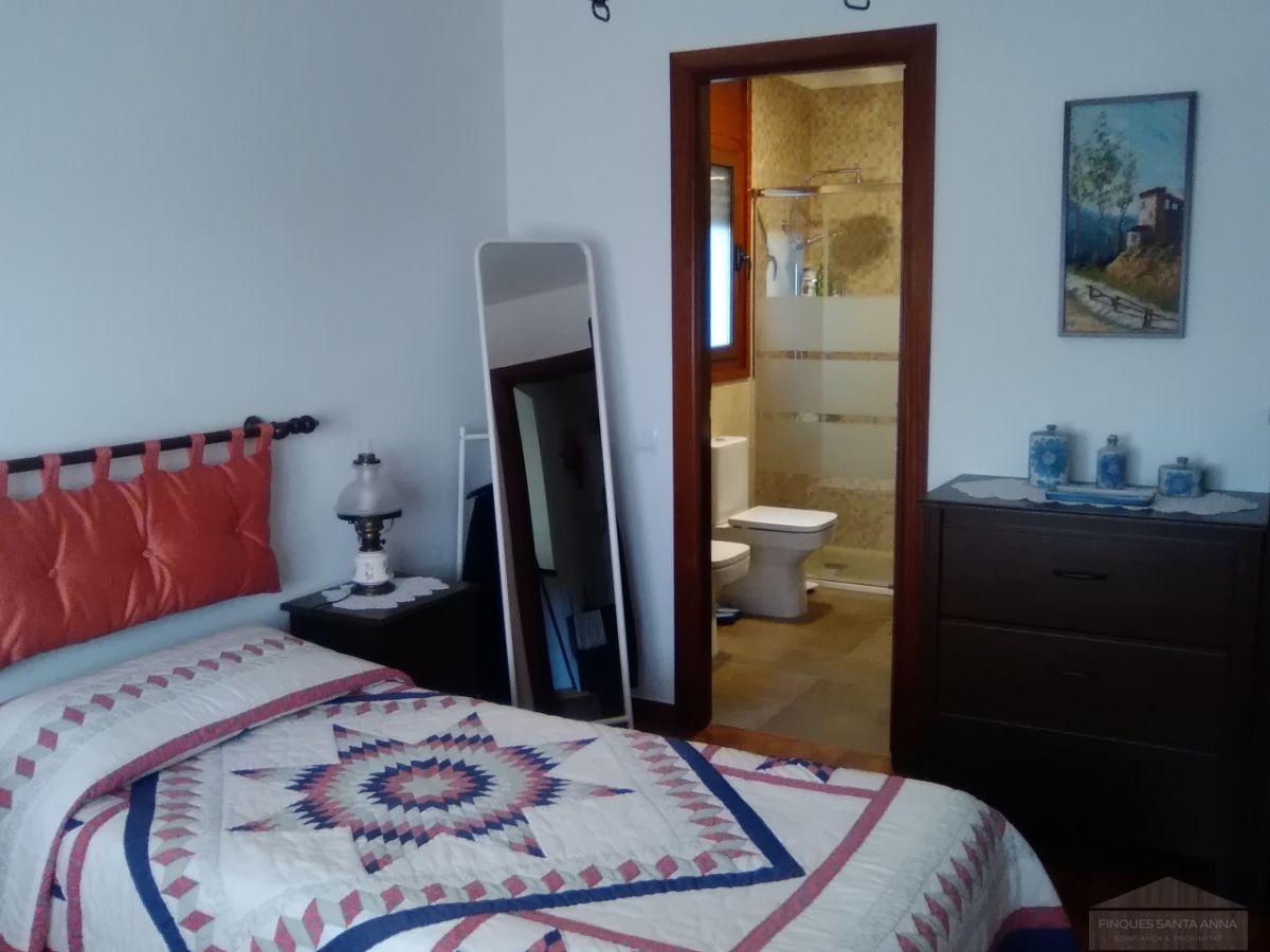 For sale of chalet in Mataró