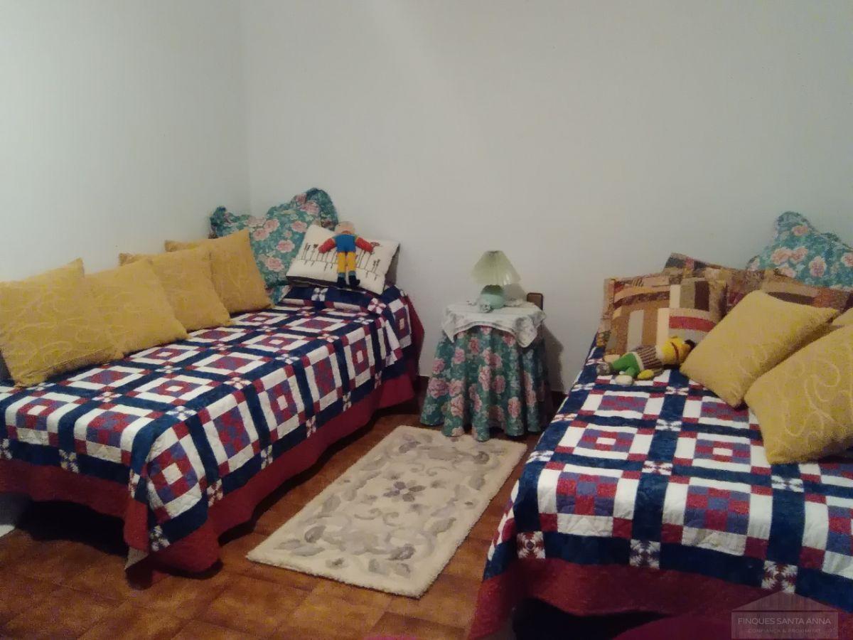 For sale of chalet in Mataró