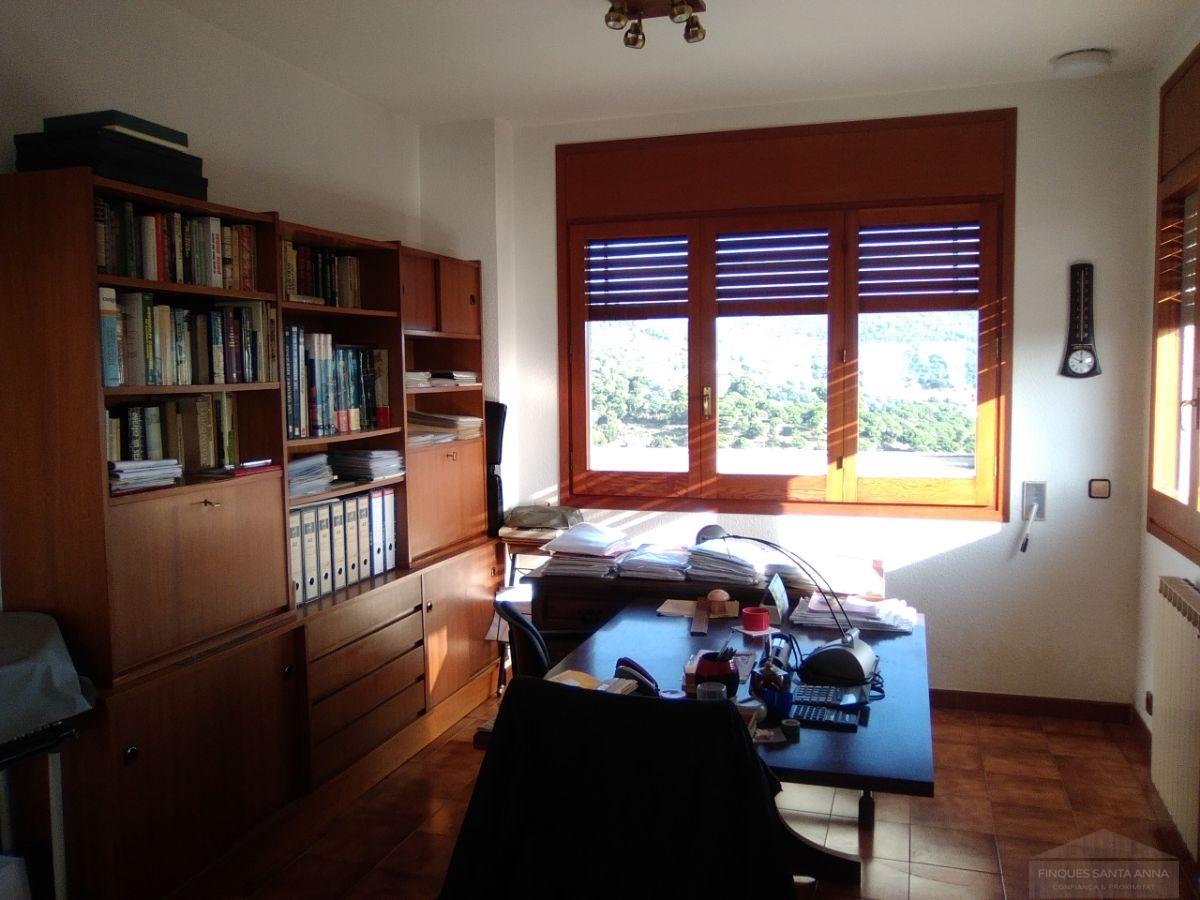 For sale of chalet in Mataró