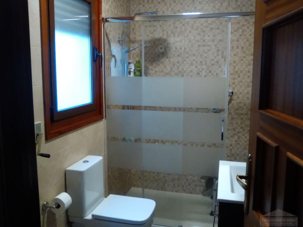 For sale of chalet in Mataró