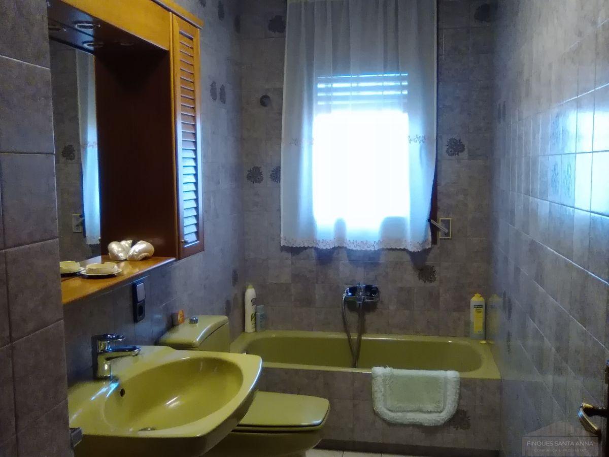 For sale of chalet in Mataró