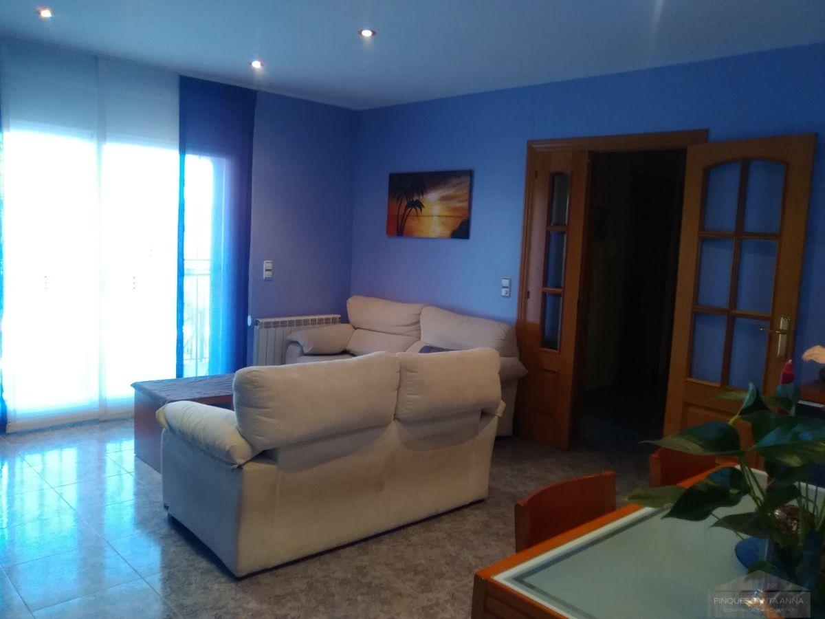 For sale of house in Argentona