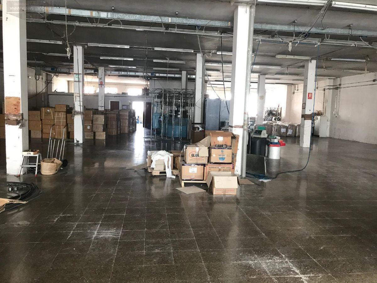 For sale of industrial plant/warehouse in Mataró