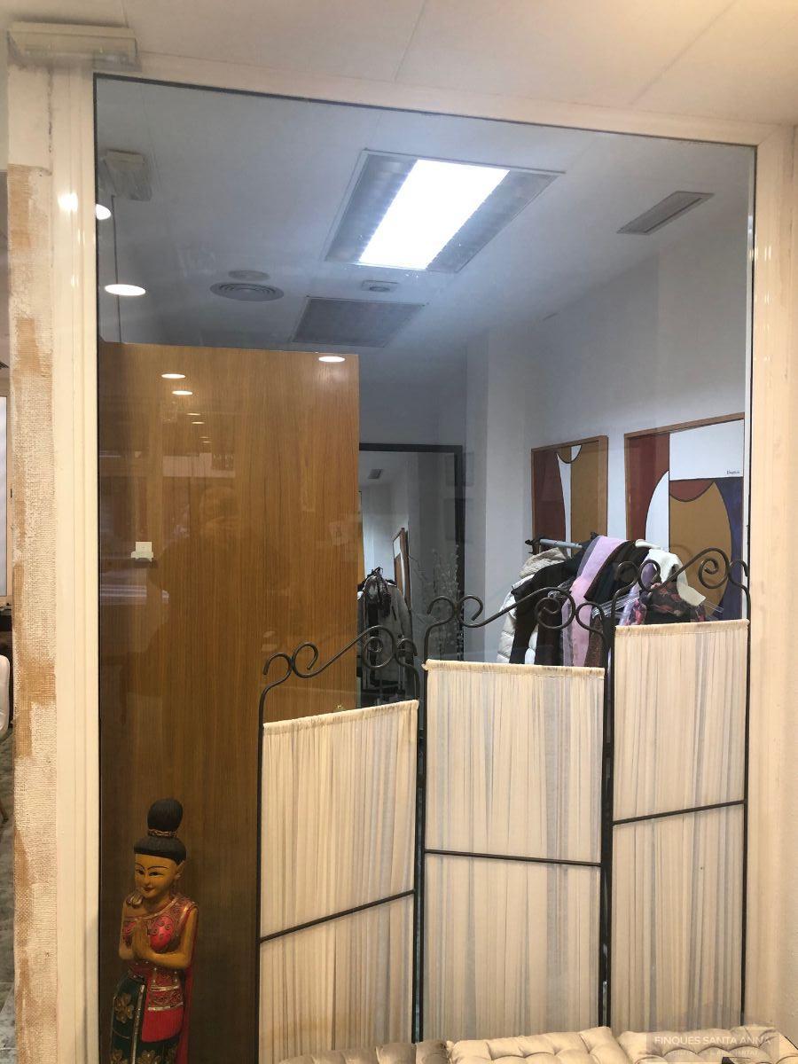Venda de local comercial a Mataró