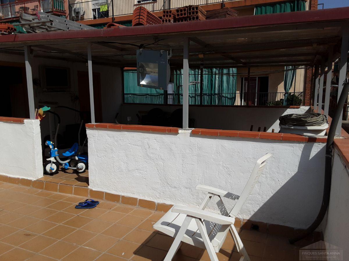 For sale of duplex in Premia de Mar