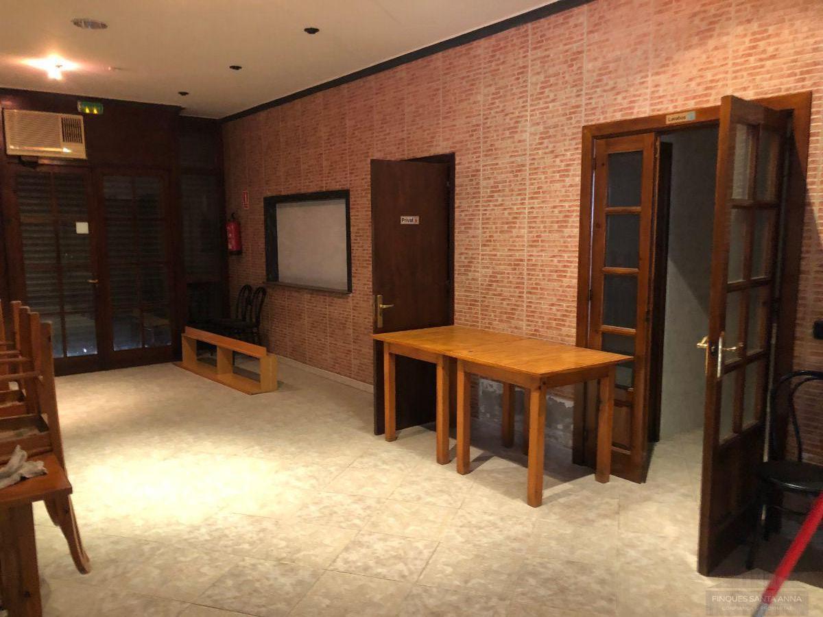 Venta de local comercial en Pineda de Mar