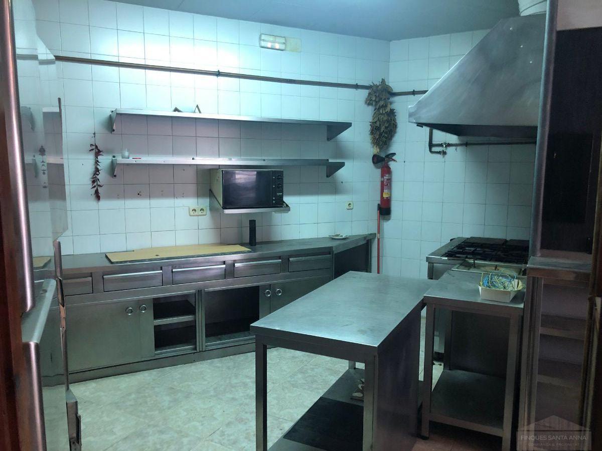 Venta de local comercial en Pineda de Mar