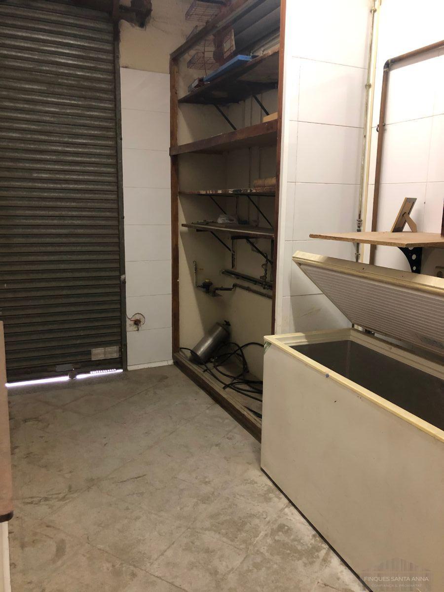 Venta de local comercial en Pineda de Mar