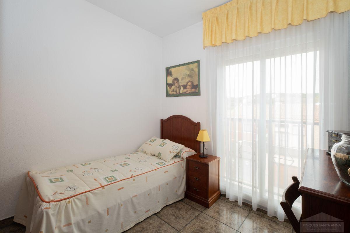 For sale of house in Mataró