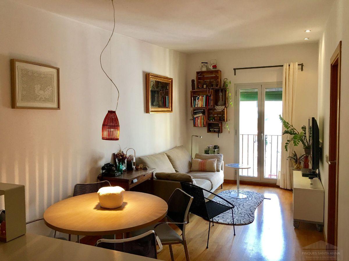 For sale of flat in Barcelona