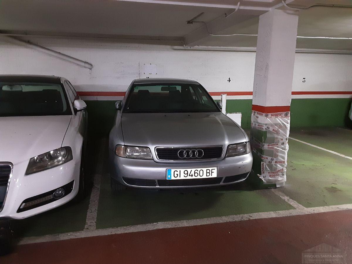 For sale of garage in Mataró