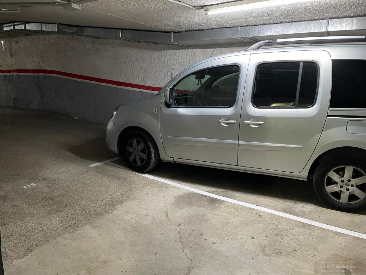 For sale of garage in Mataró