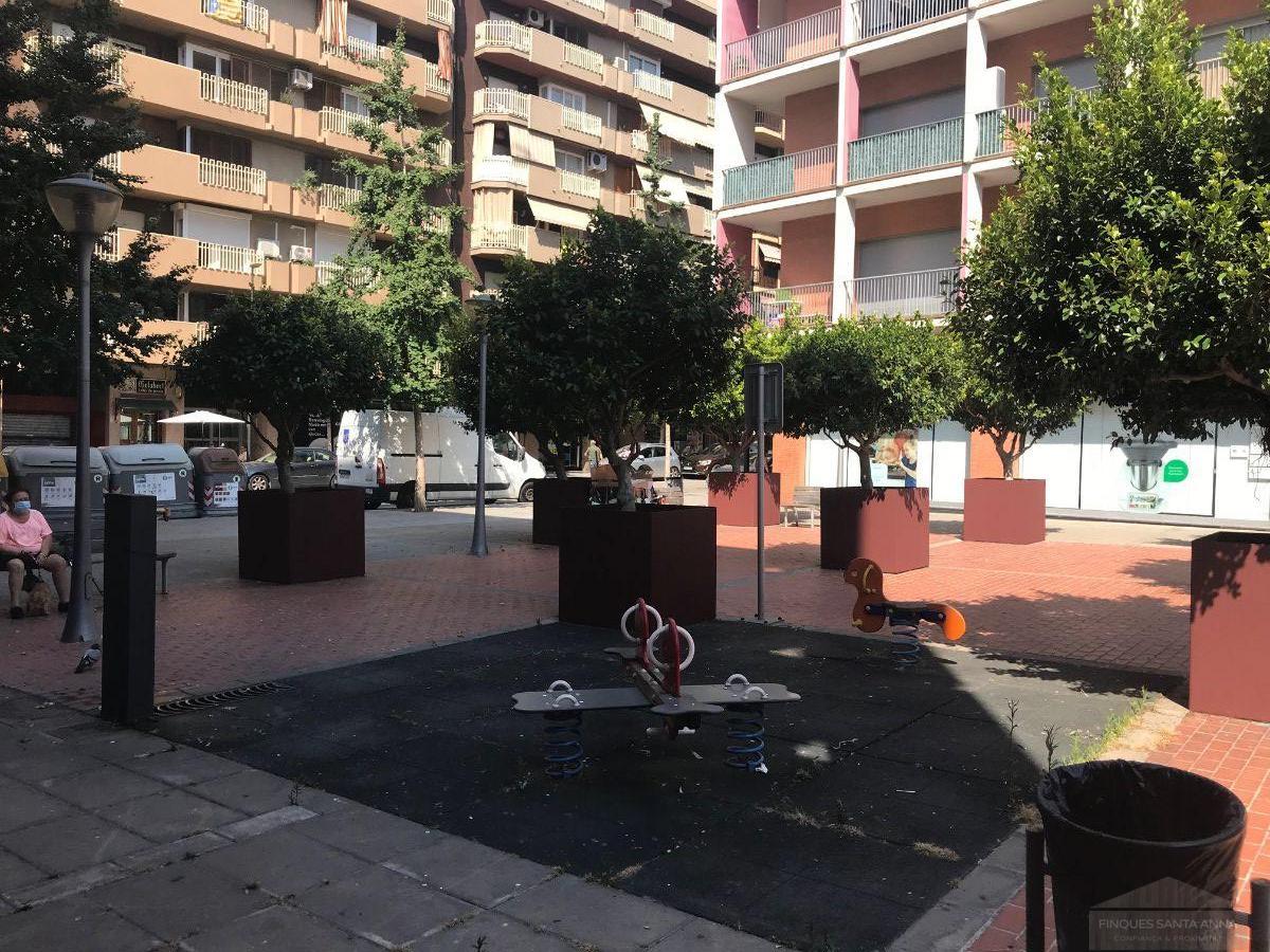 For rent of commercial in Mataró