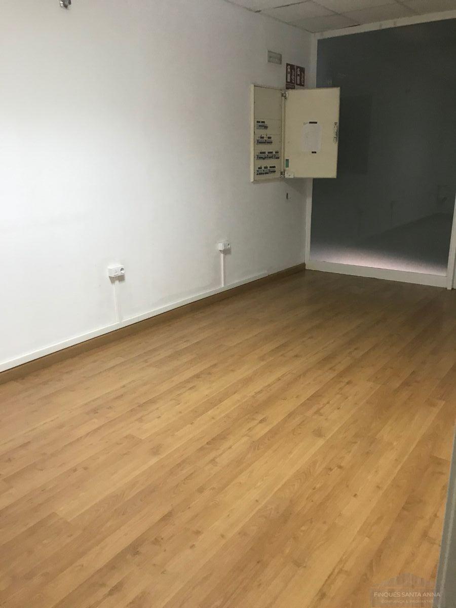 For rent of commercial in Mataró