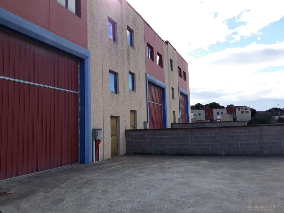 For rent of industrial plant/warehouse in Llinars del Vallès