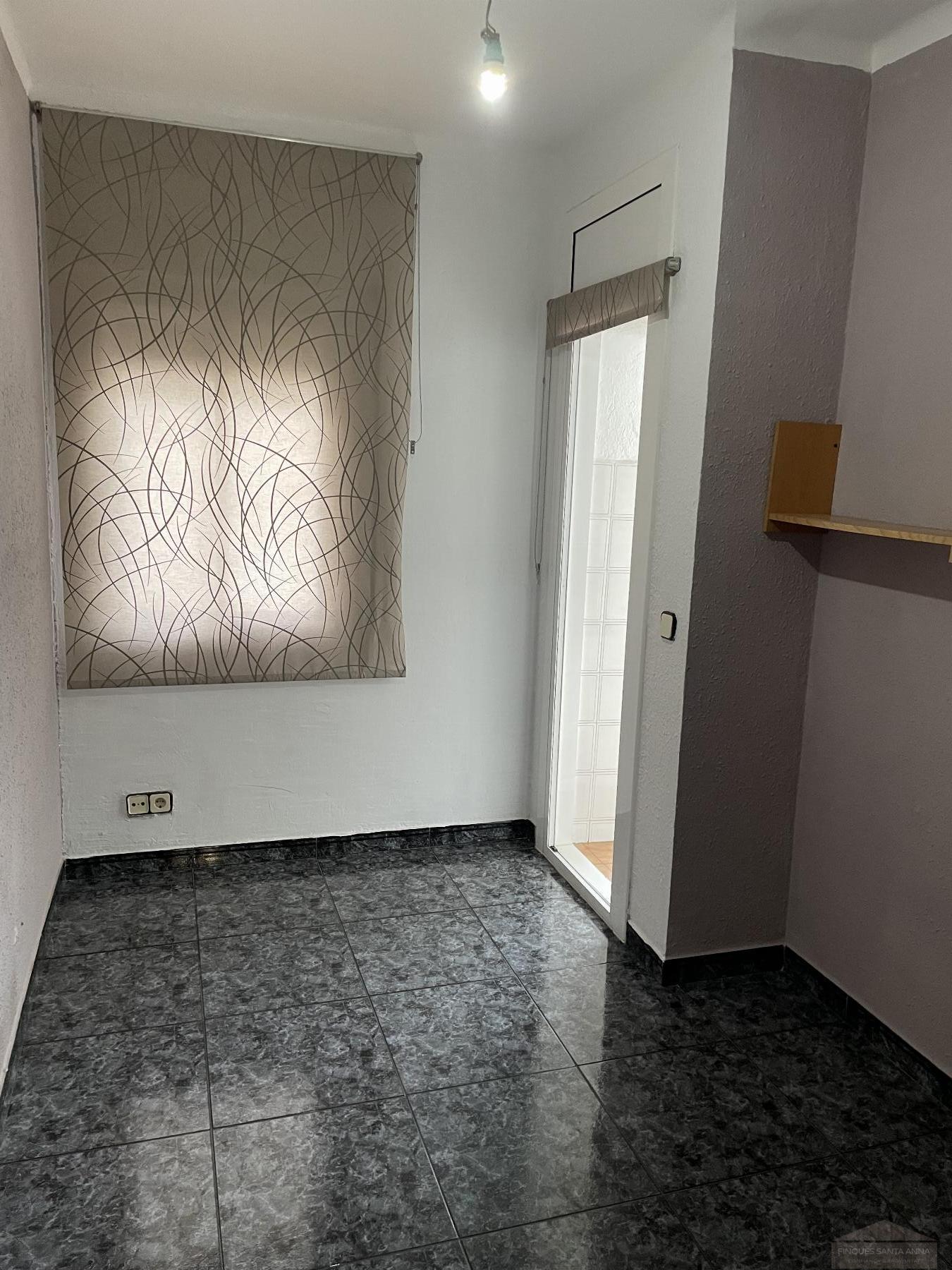 For sale of penthouse in Mataró