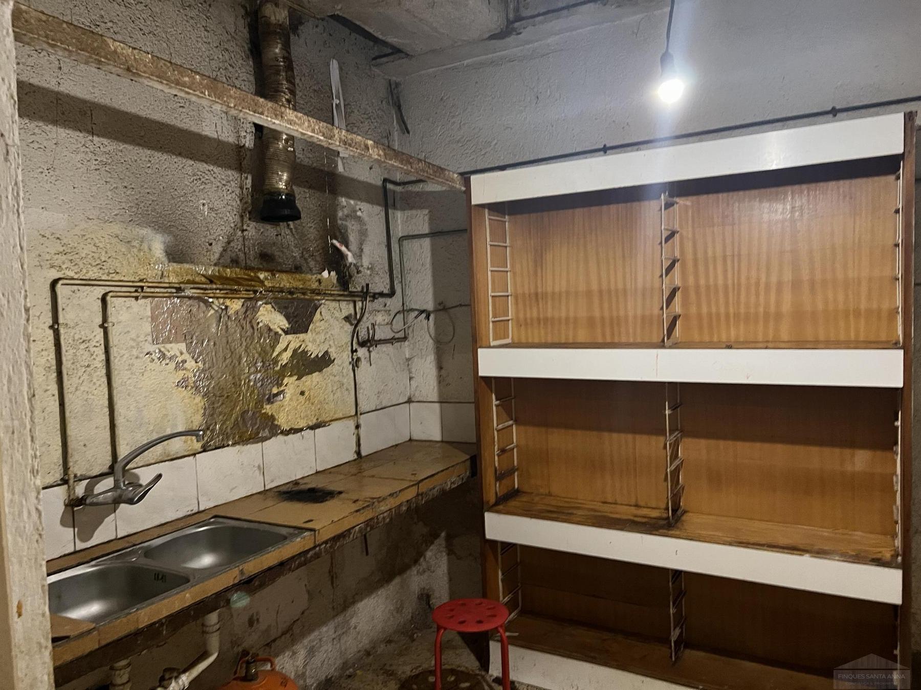For rent of commercial in Mataró