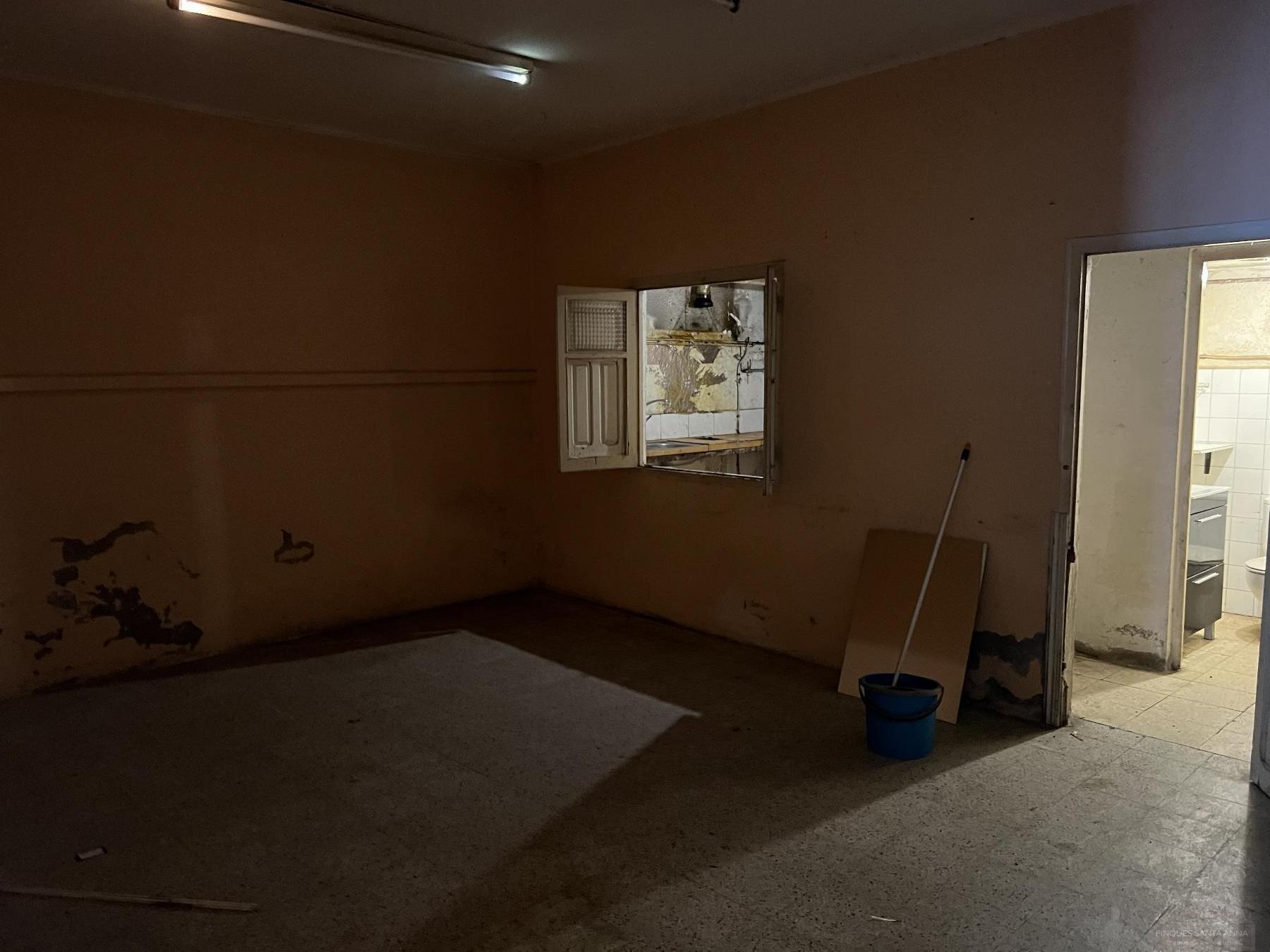 For rent of commercial in Mataró