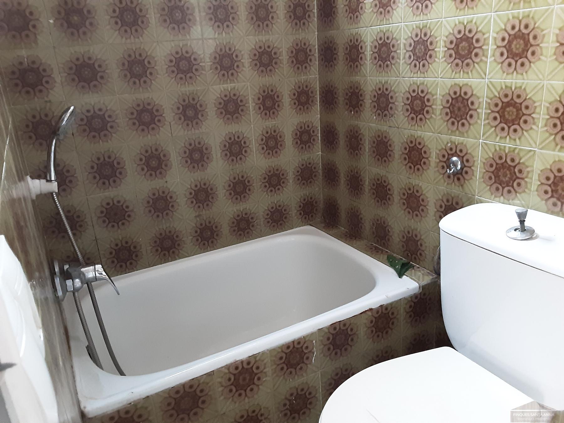 Venta de estudio en Badalona
