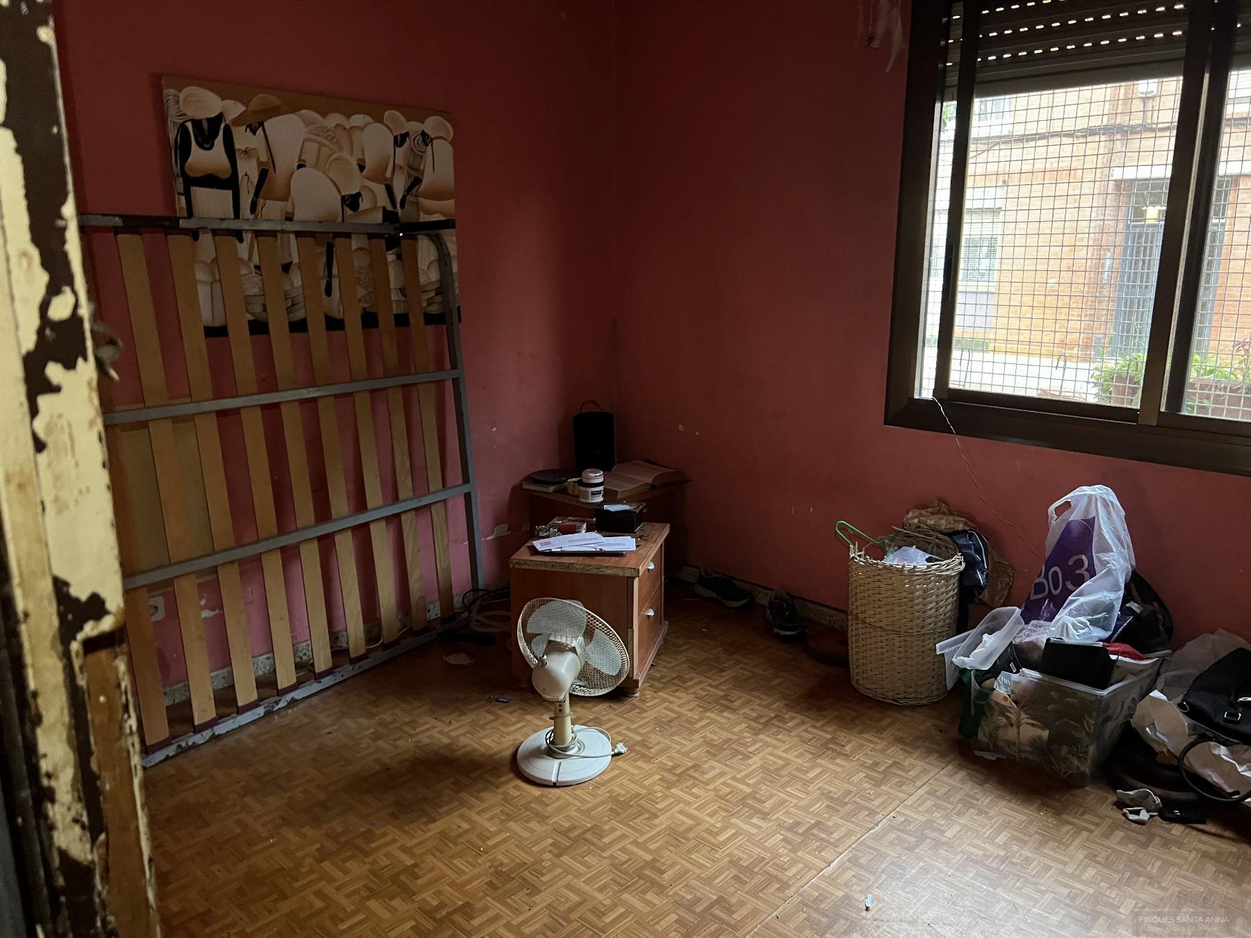 For sale of ground floor in Mataró