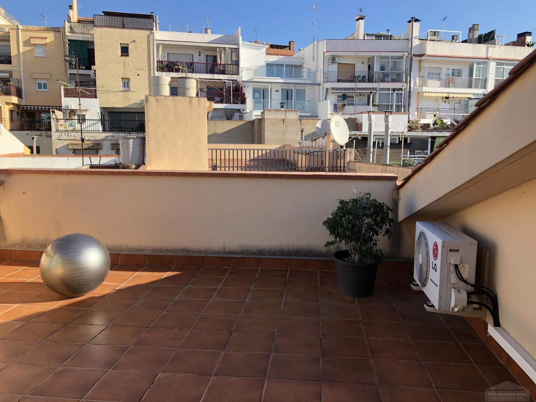 For sale of duplex in Mataró