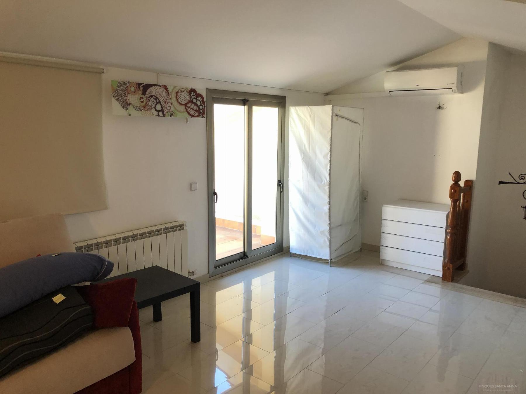For sale of duplex in Mataró