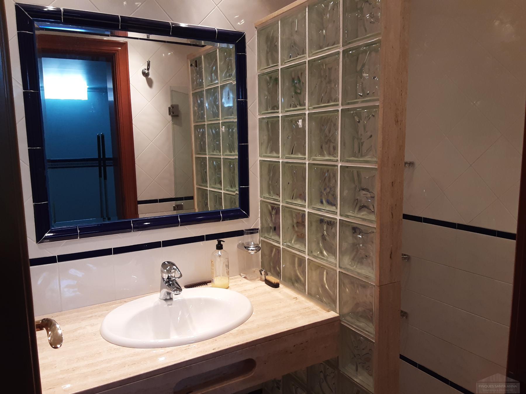 For sale of house in Premia de Dalt