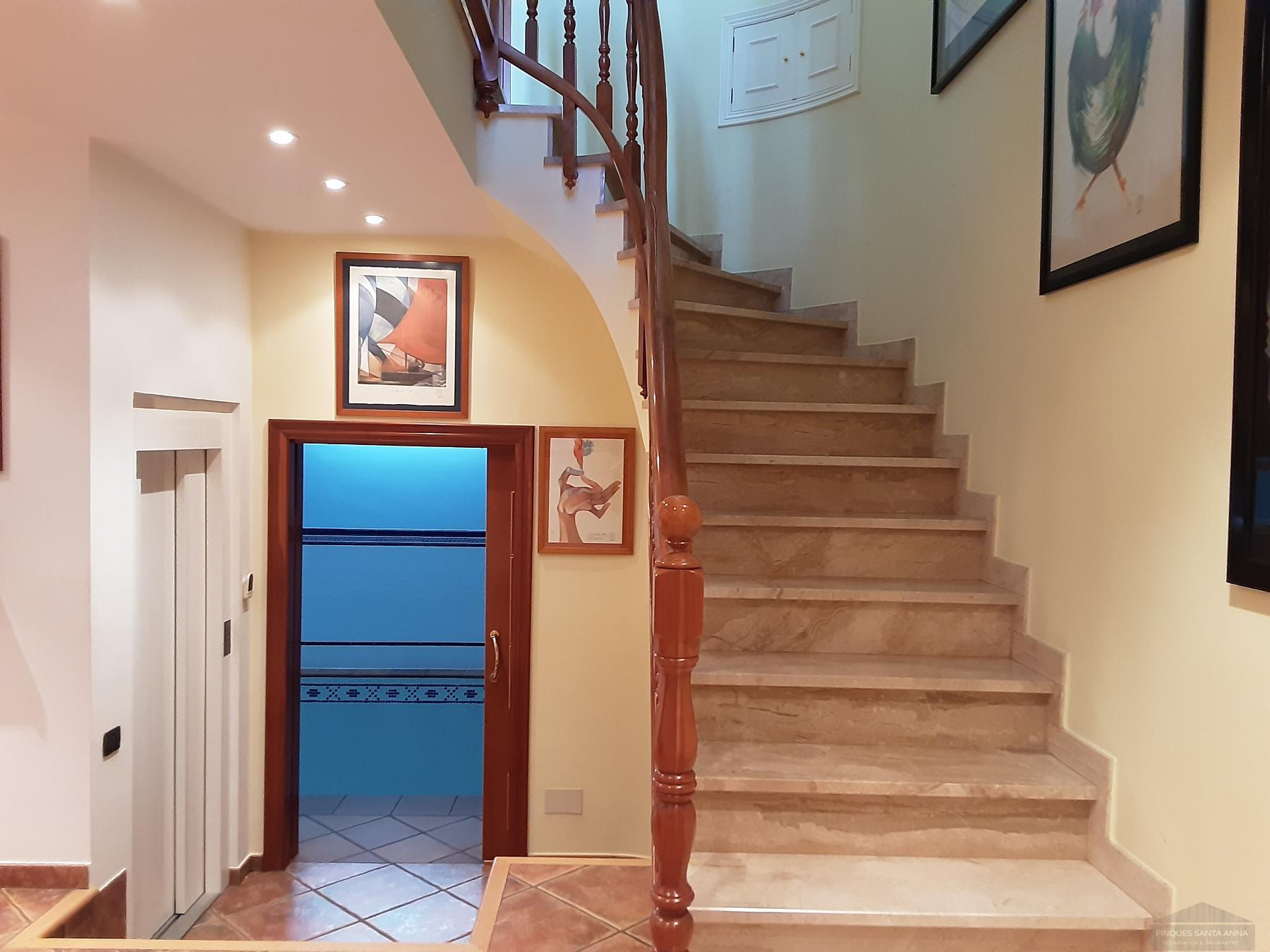 For sale of house in Premia de Dalt