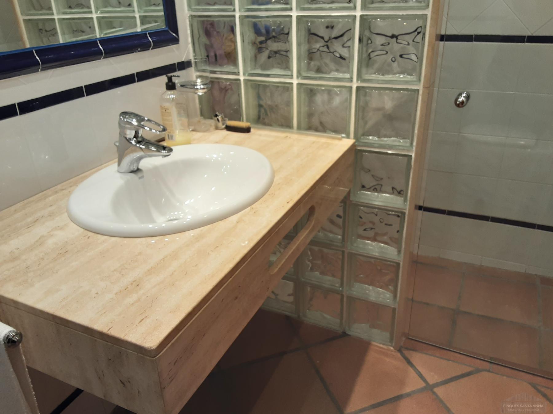 For sale of house in Premia de Dalt