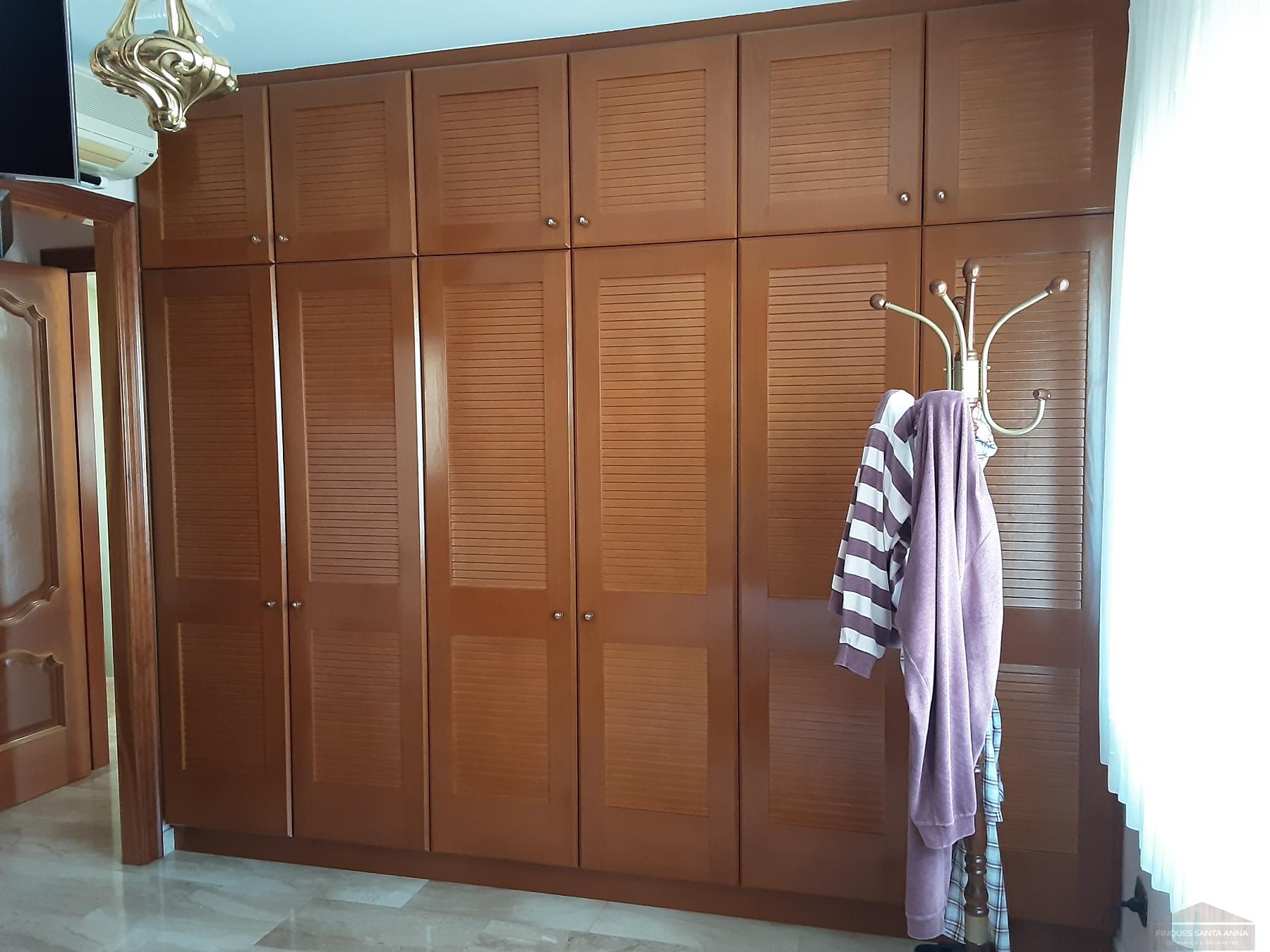 For sale of house in Premia de Dalt