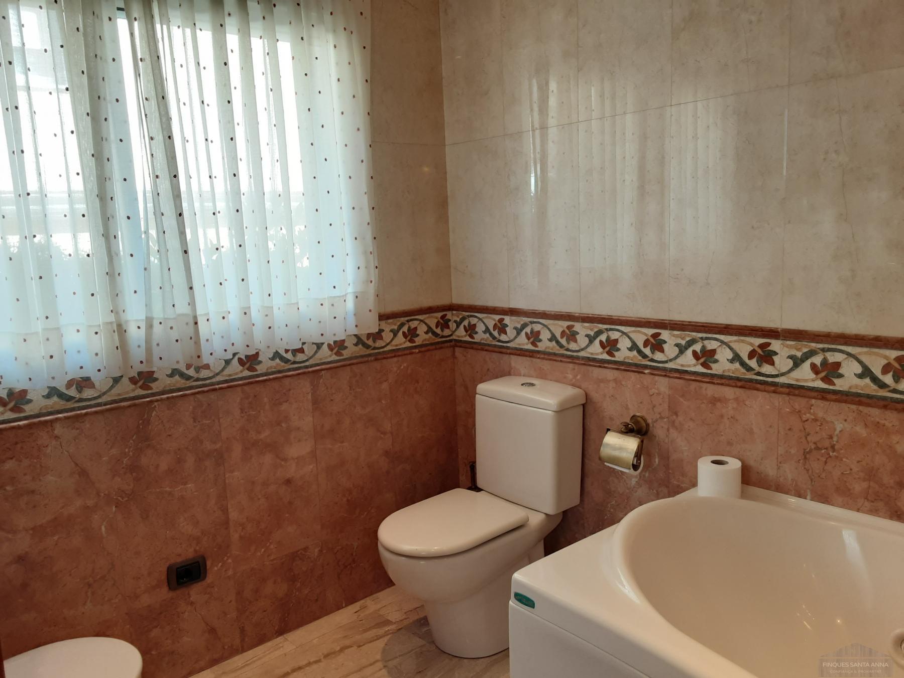 For sale of house in Premia de Dalt