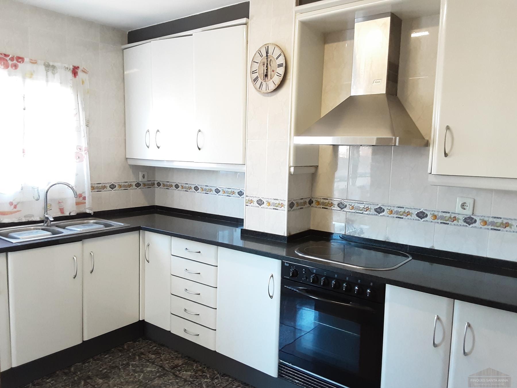 For sale of flat in Mataró
