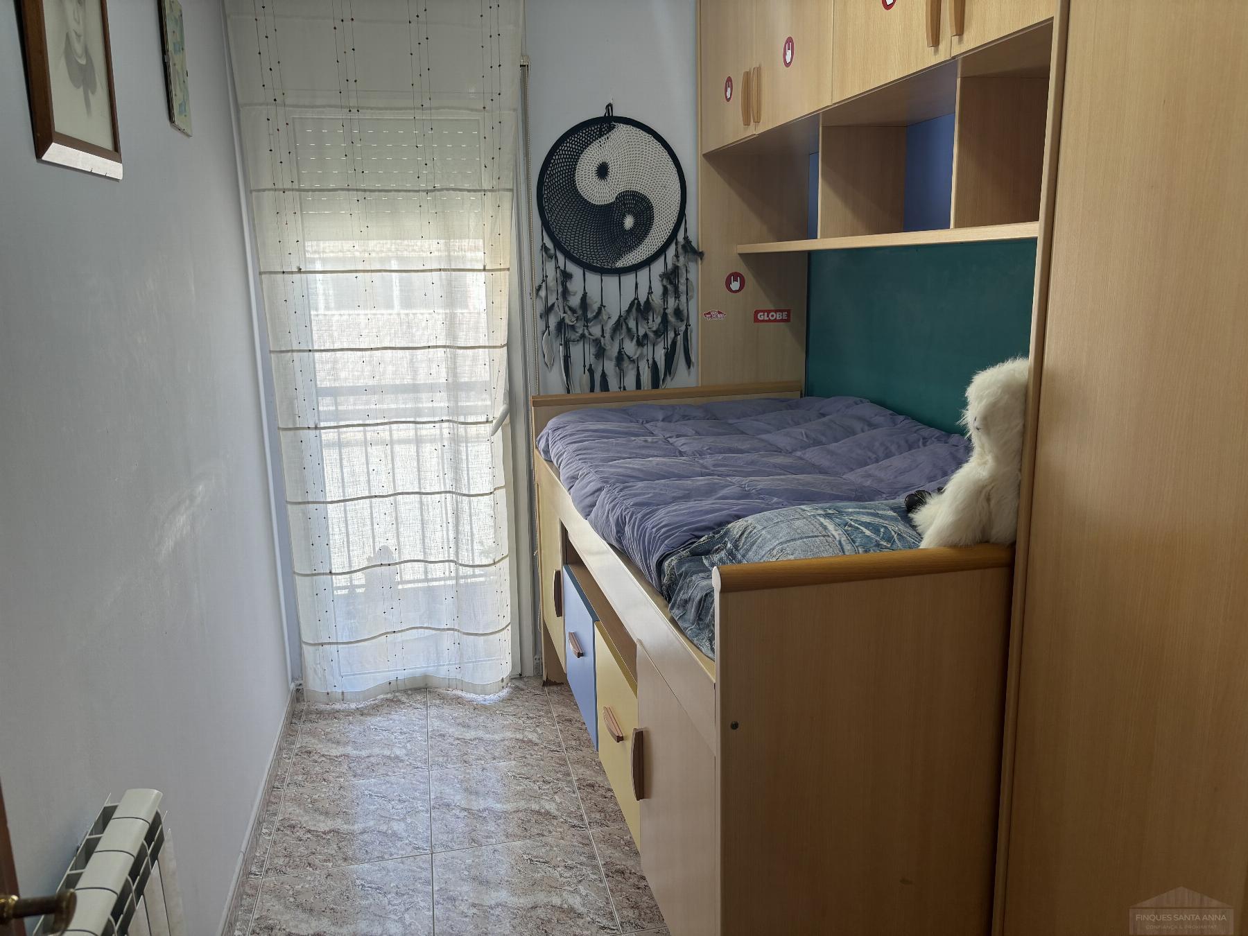 For sale of flat in Pineda de Mar