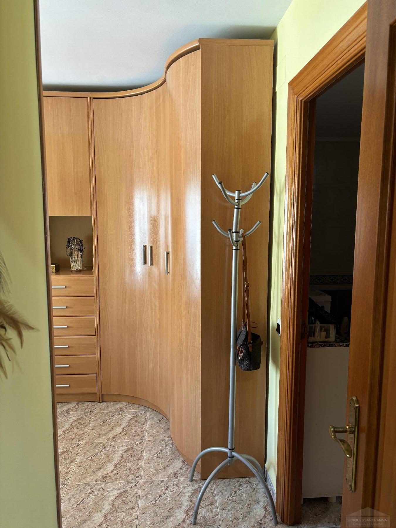 For sale of flat in Pineda de Mar