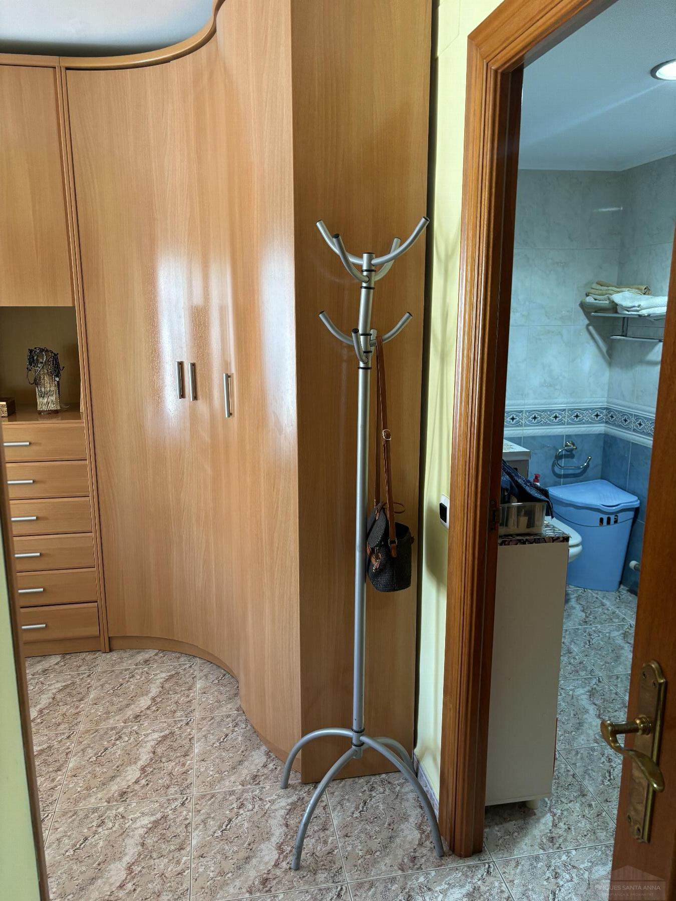 For sale of flat in Pineda de Mar