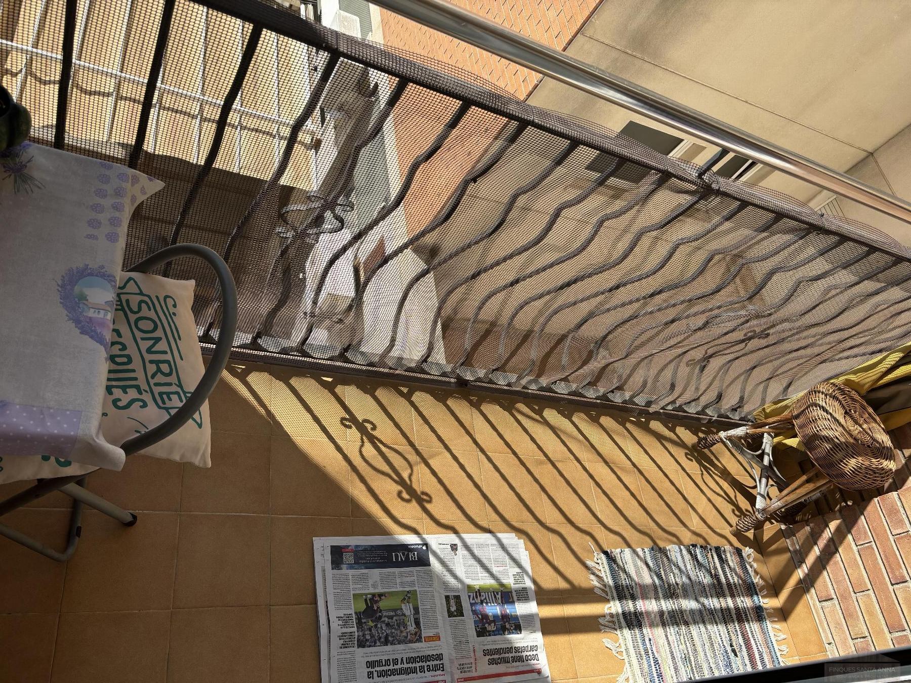 For sale of flat in Pineda de Mar