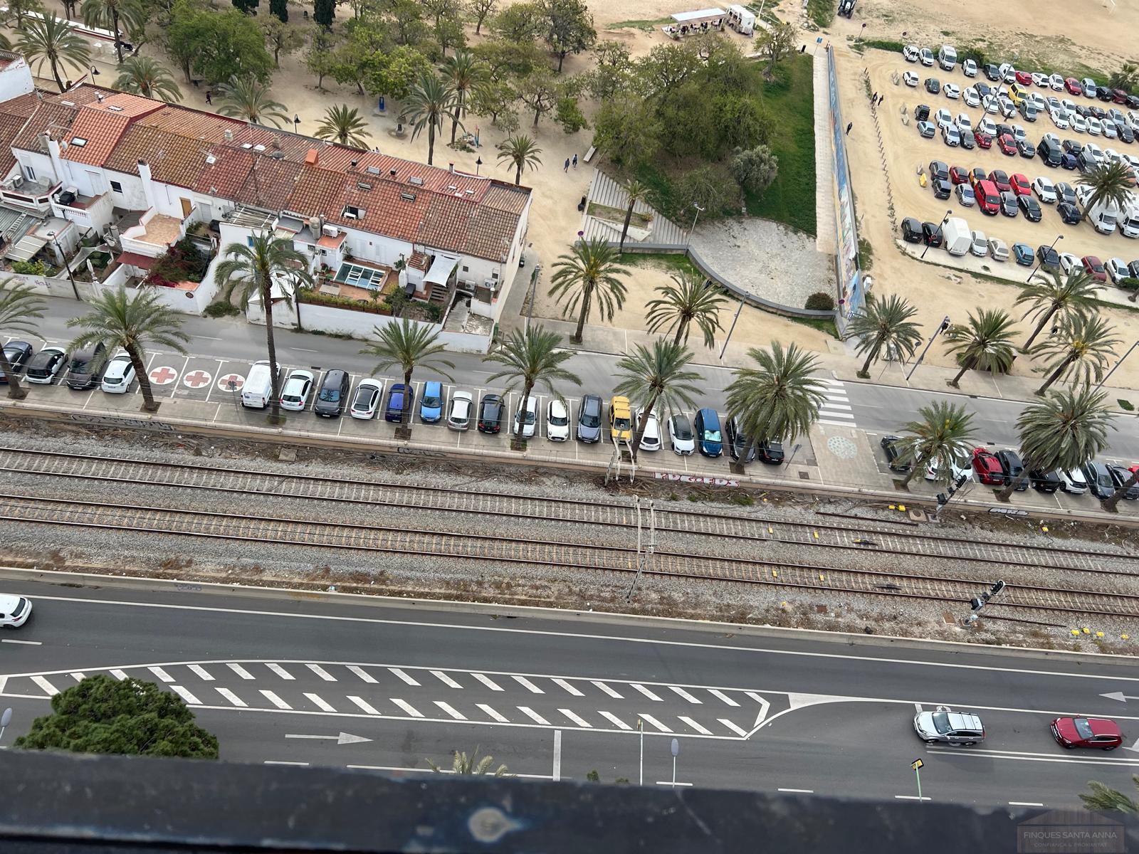 For rent of penthouse in Mataró